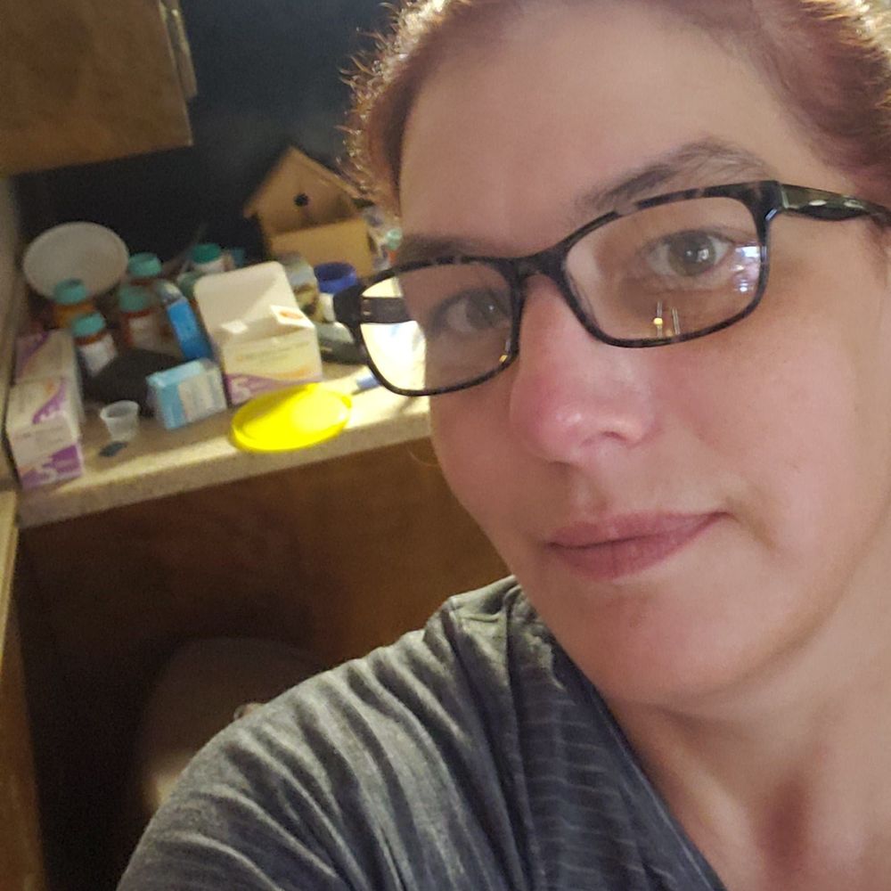 Meet your Posher, Dina
